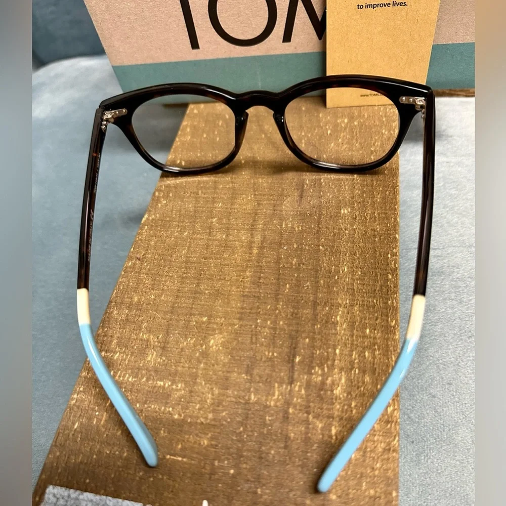 Toms brand new